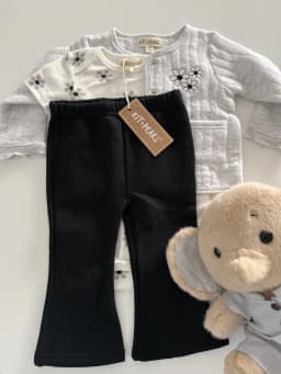 Conjunto gris de flores — vista principal