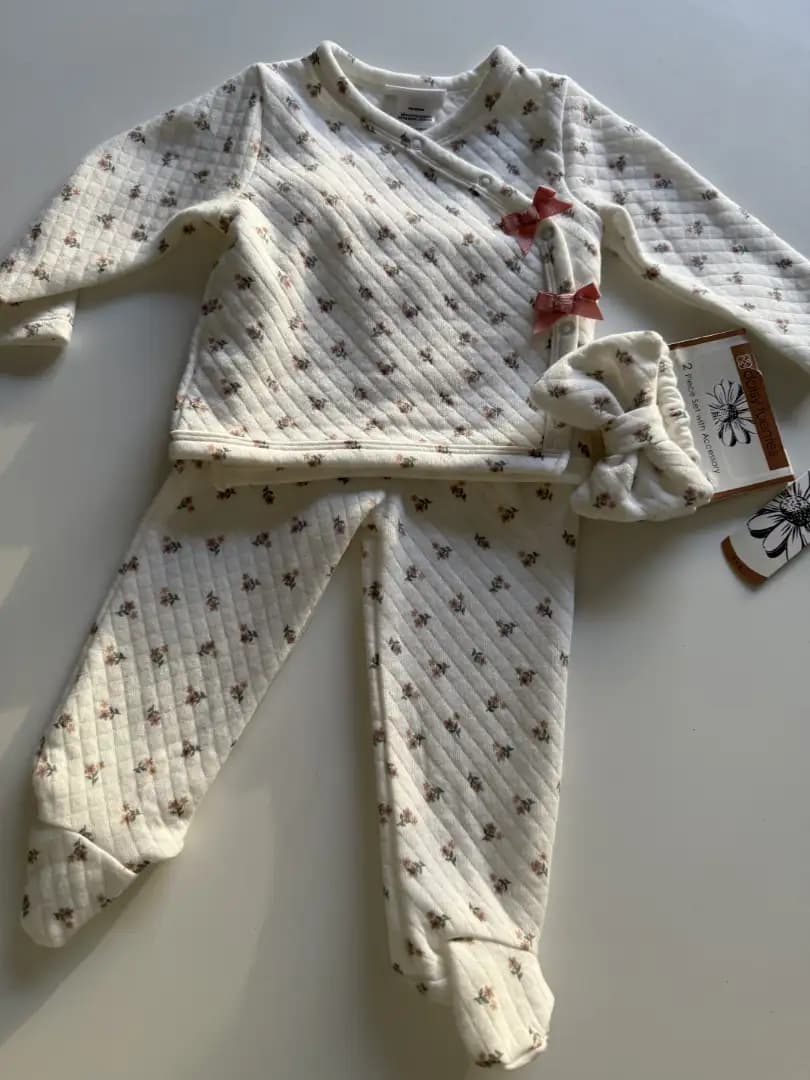 Conjunto de flores con balaca