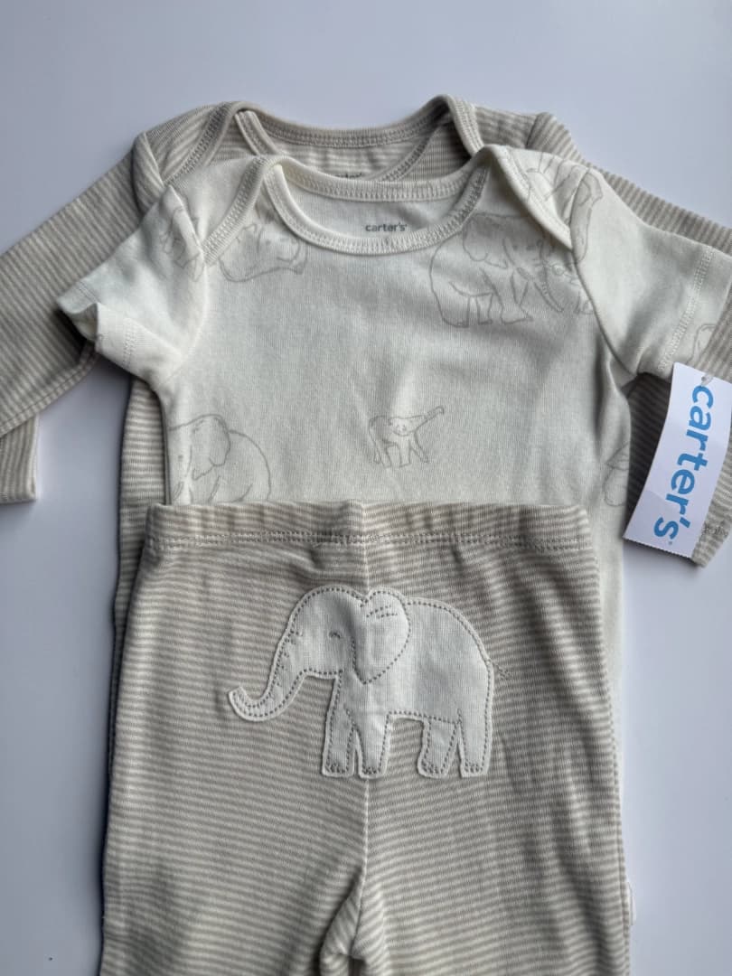 Set de bodys y pantalón de elefante